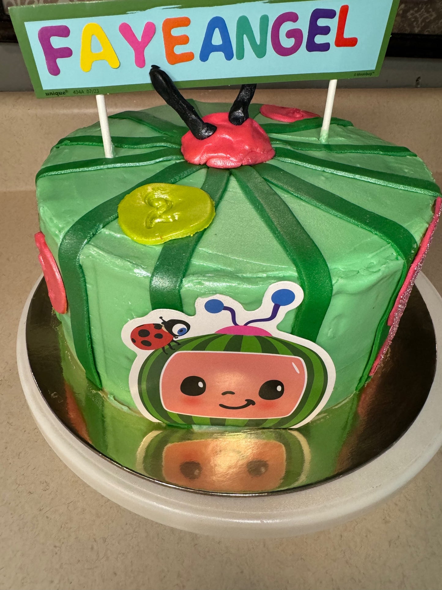 Specialty Cakes-Medium Cake 2 layers( 8inch)) image 14