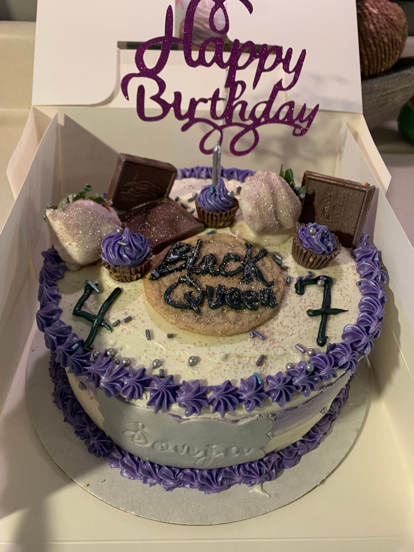 Specialty Cakes-Medium Cake 2 layers( 8inch)) image 11