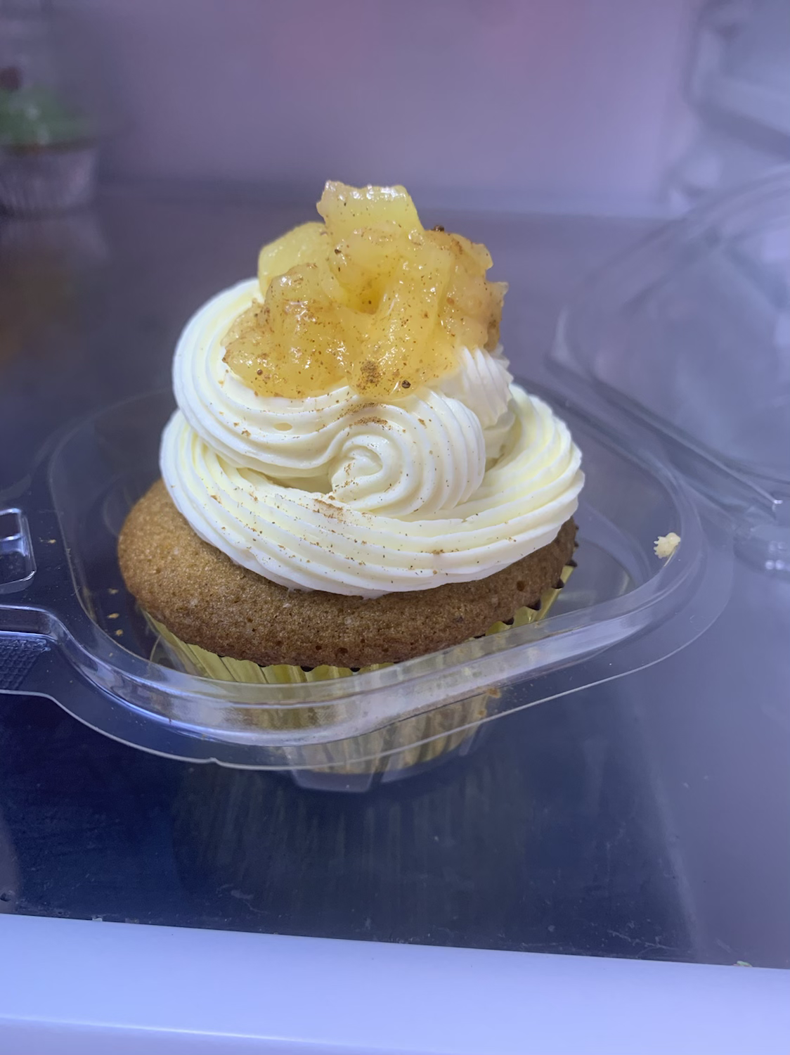 Cupcakes (6) Half Dozen image 7