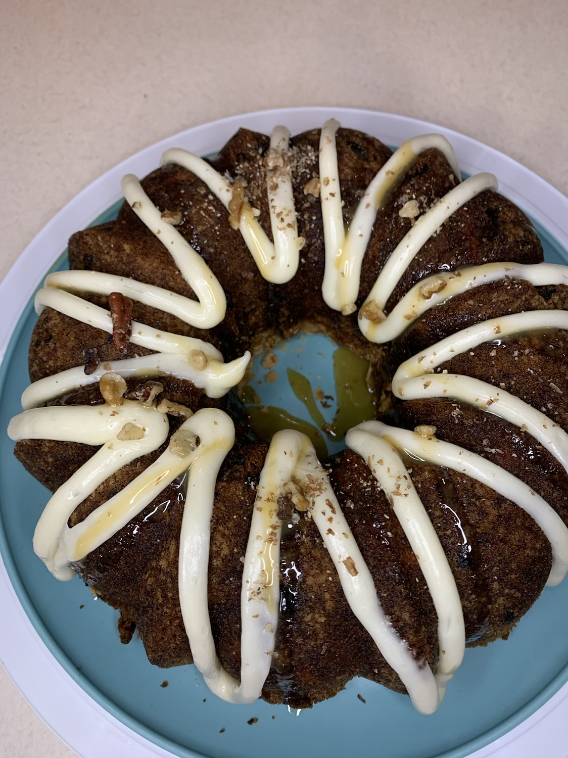 Carrot Cake (whole) image 0