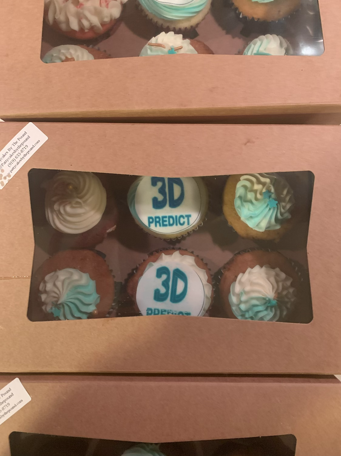 Cupcakes (6) Half Dozen image 11