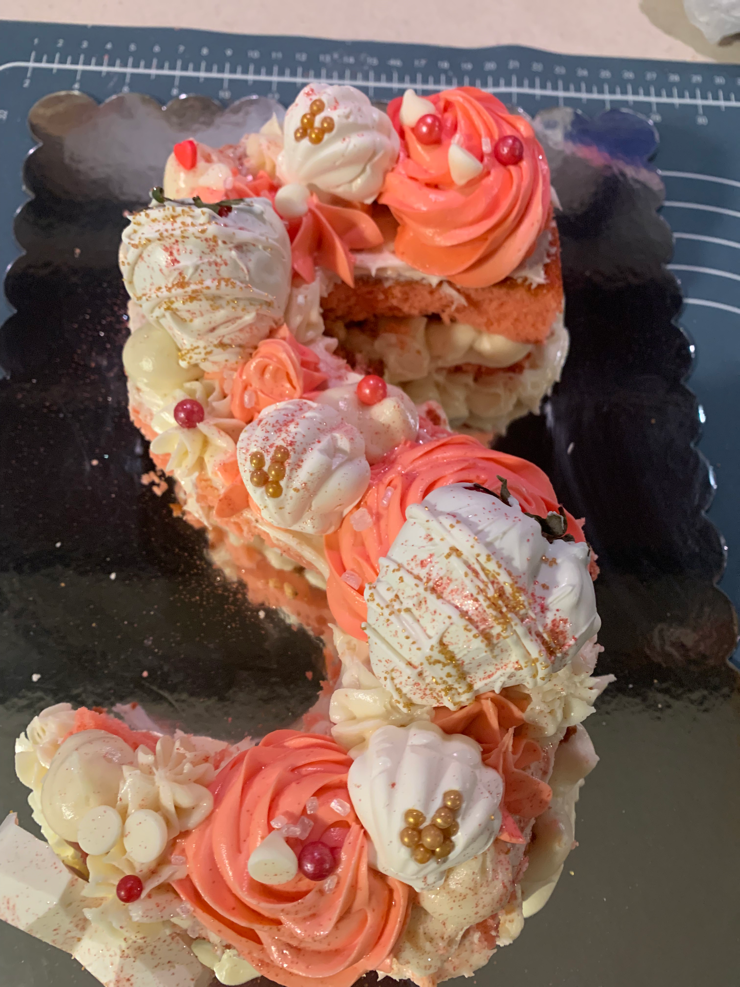 Letter or Initial Cake image 3