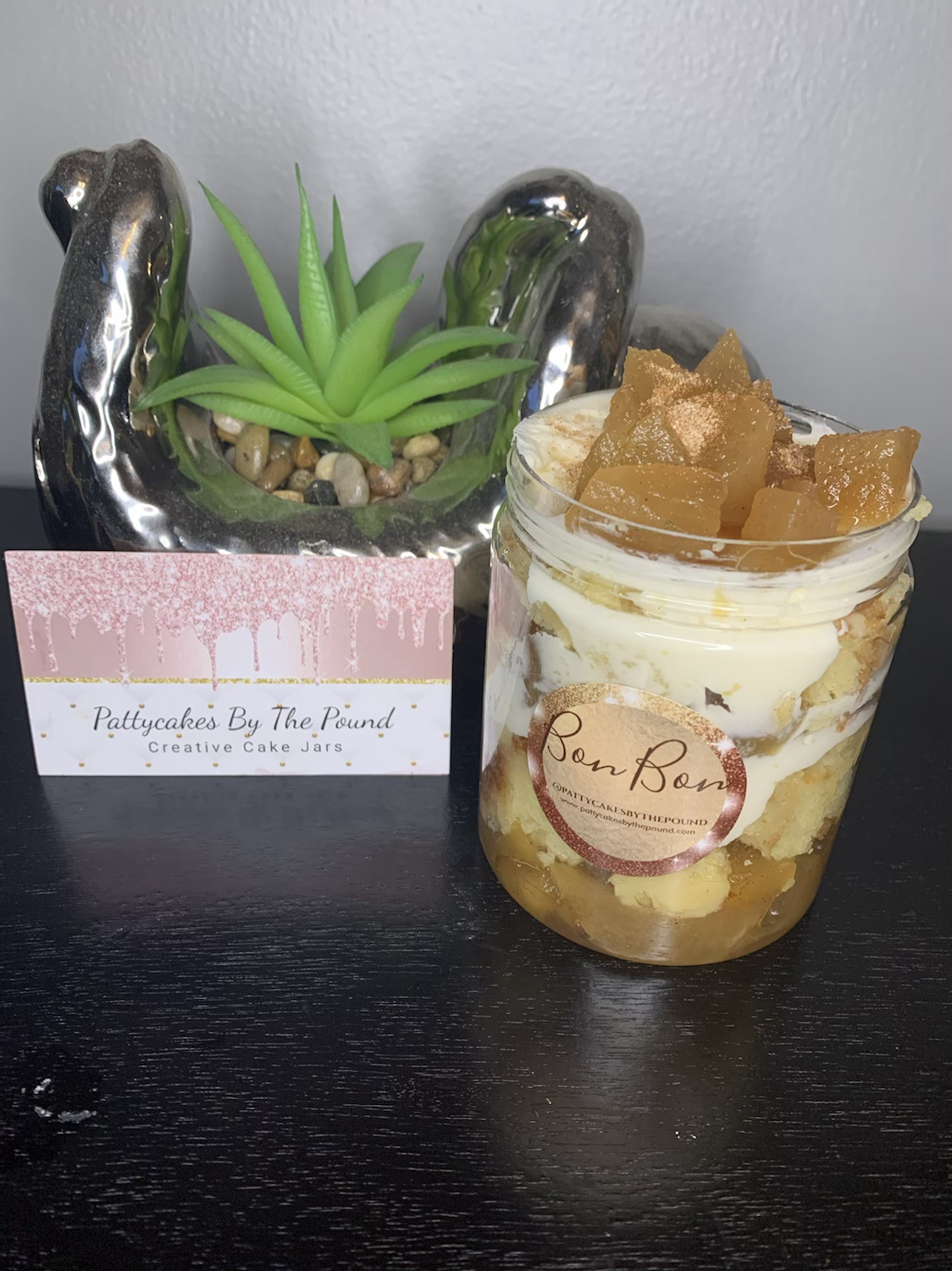 The Bon-Bon Apple Walnut Rum Cake Jar image 0