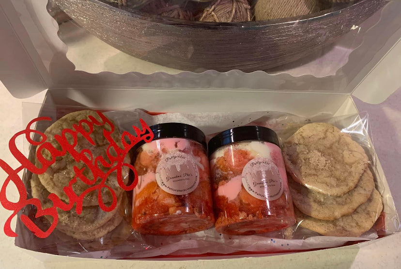 Cake jar- cookie box image 0