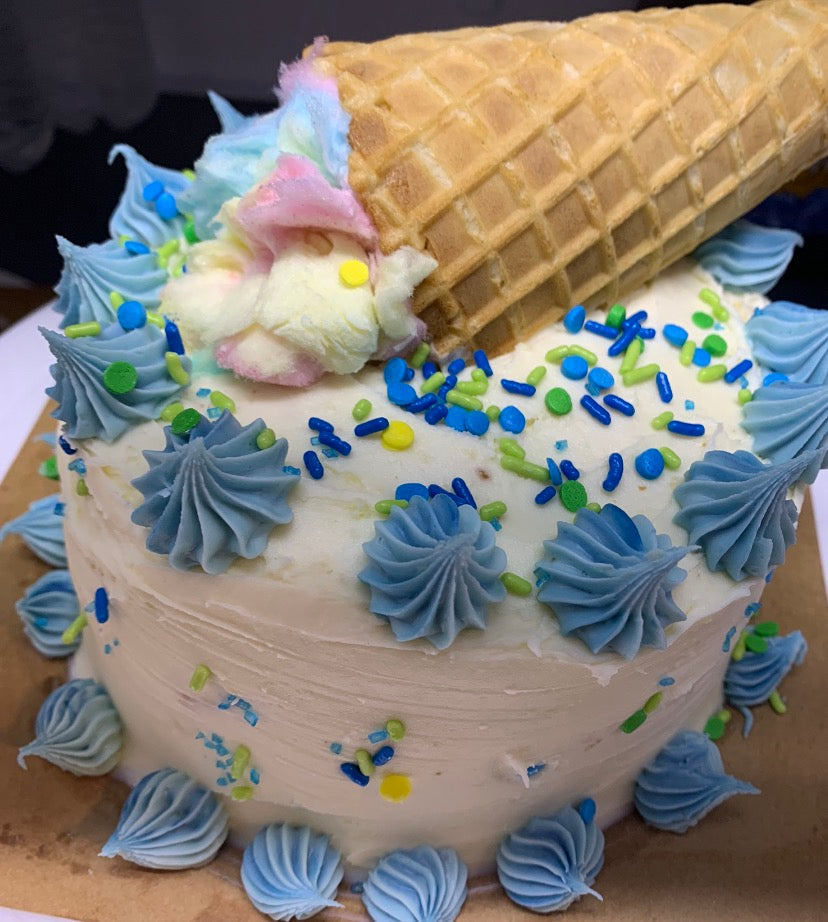 Small specialty Cake -6in (2 Layers) image 3