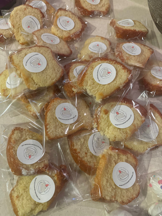 Poundcake Sliced- image 0